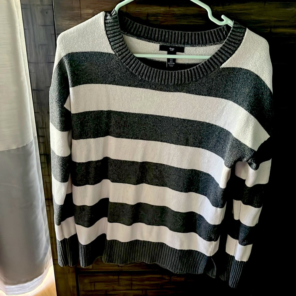 Grey and white striped gap sweater. Size small.